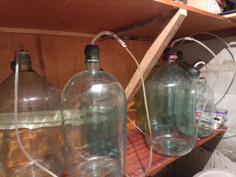 Бутиль стекляний 20л