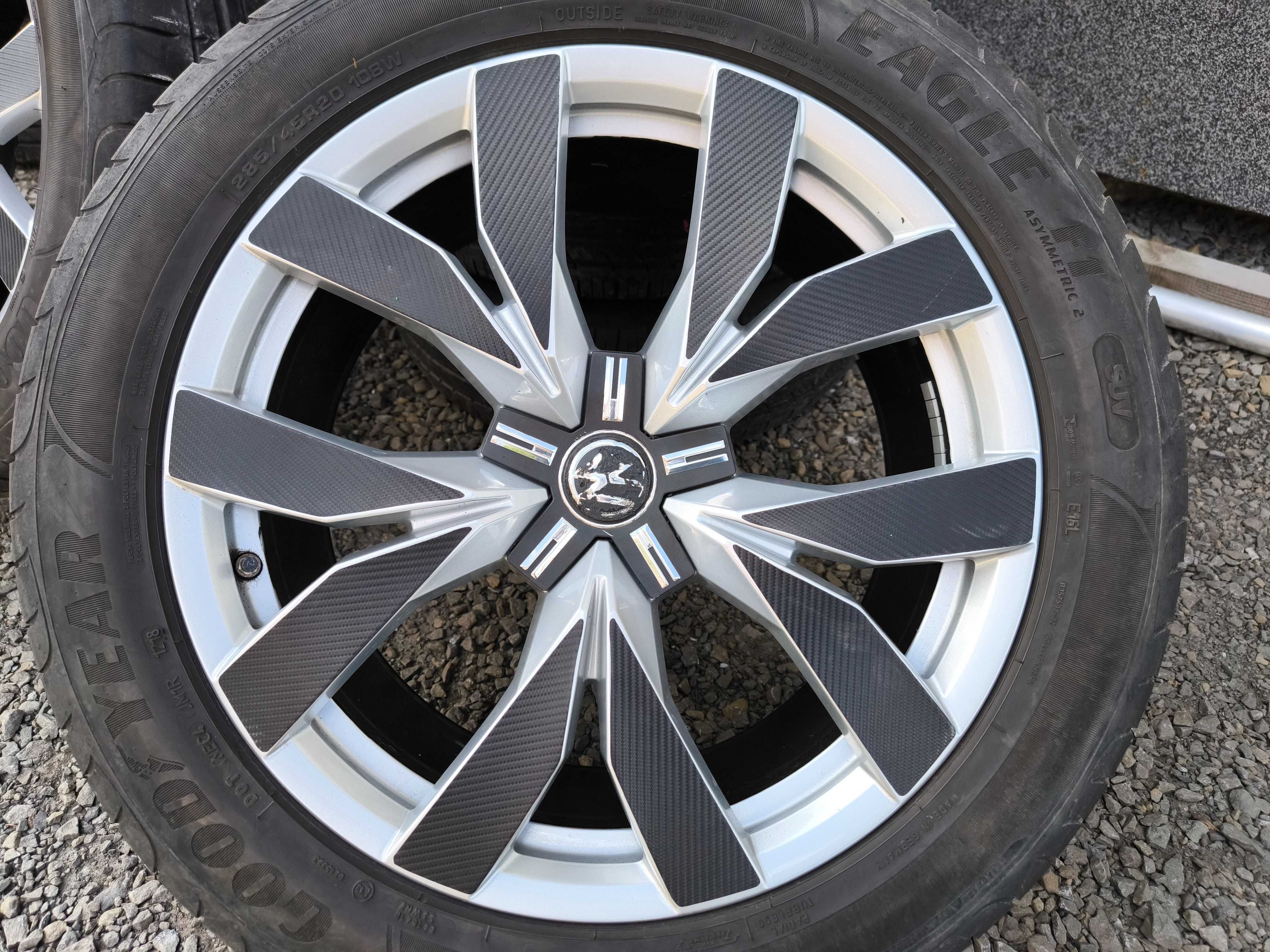Koła VW Touareg Audi Q5 SQ5 Q7 Q8 A8 20 cali 5x112 ET33 Opony 285/45