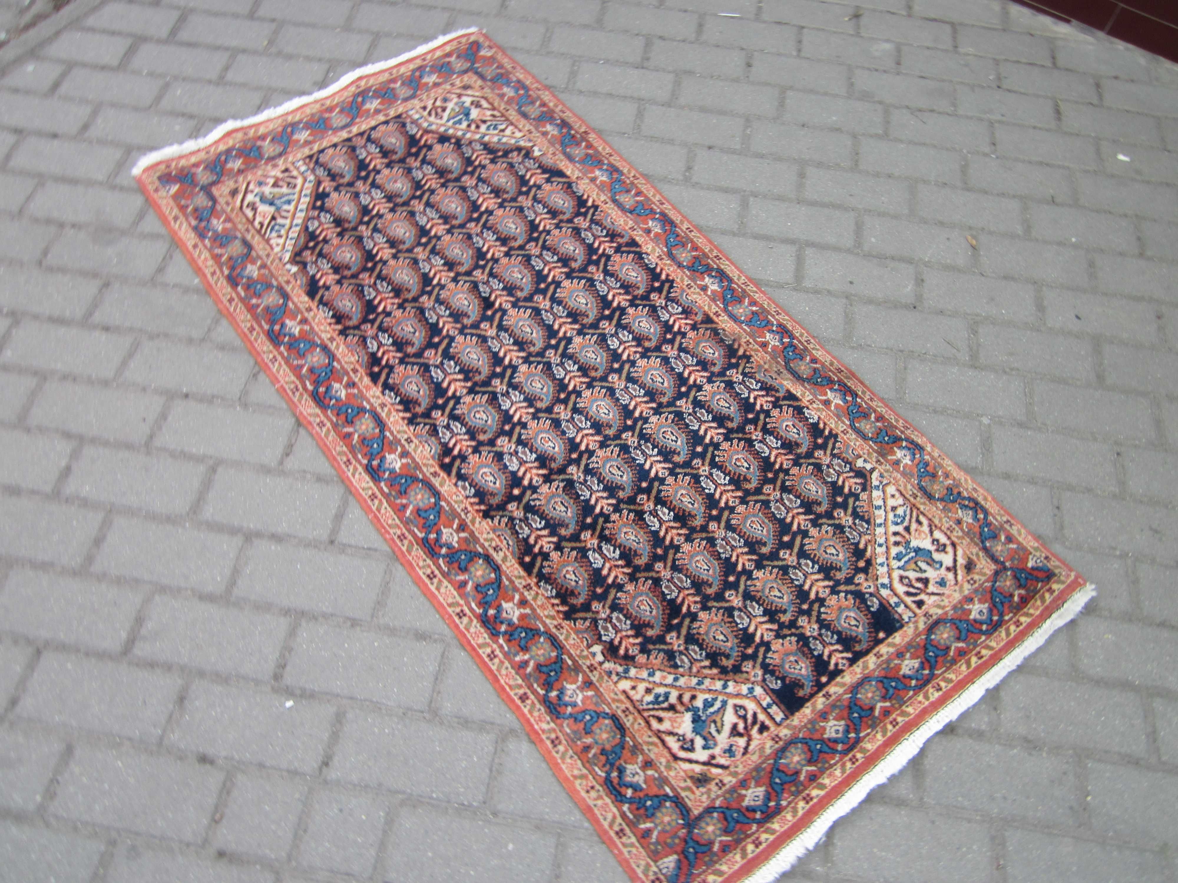 Dywan wełniany ręcznie tkany gatunek nr 1