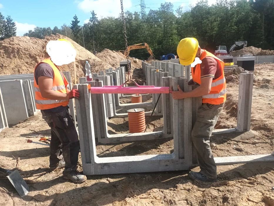 Barczyk-urządzenie   budowlane  do podnoszenia żeber betonowych
