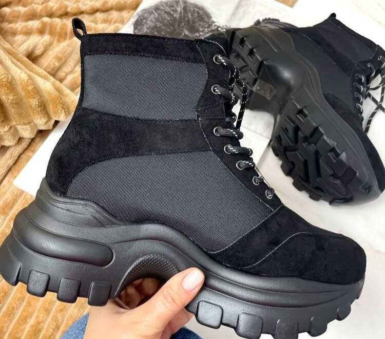 Черевики на хутрі ботинки 37