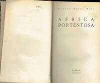 15103

África portentosa.
de Gastão Sousa Dias.