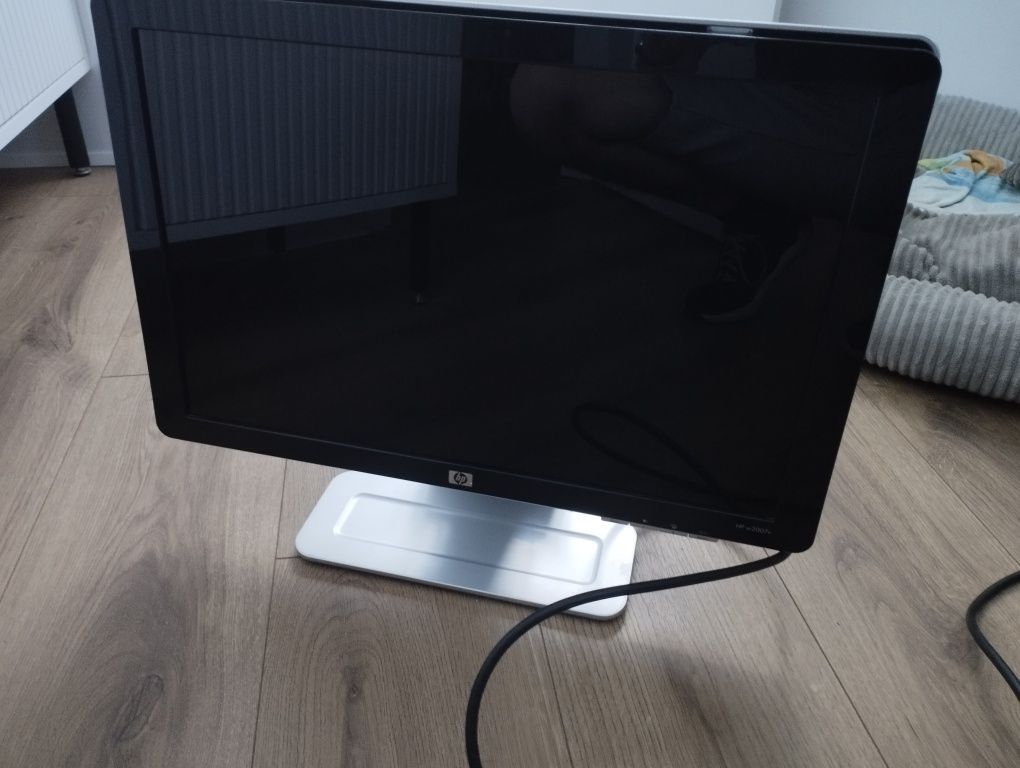 Monitor HP 20 cali