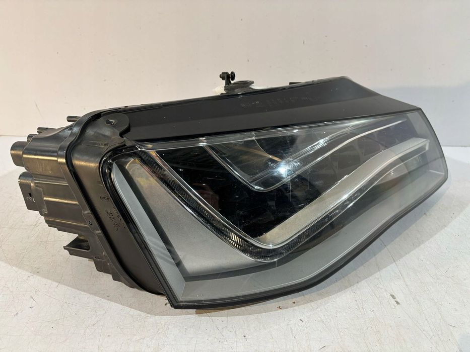 Audi A8 D4 lampa przednia full led prawa - 17469