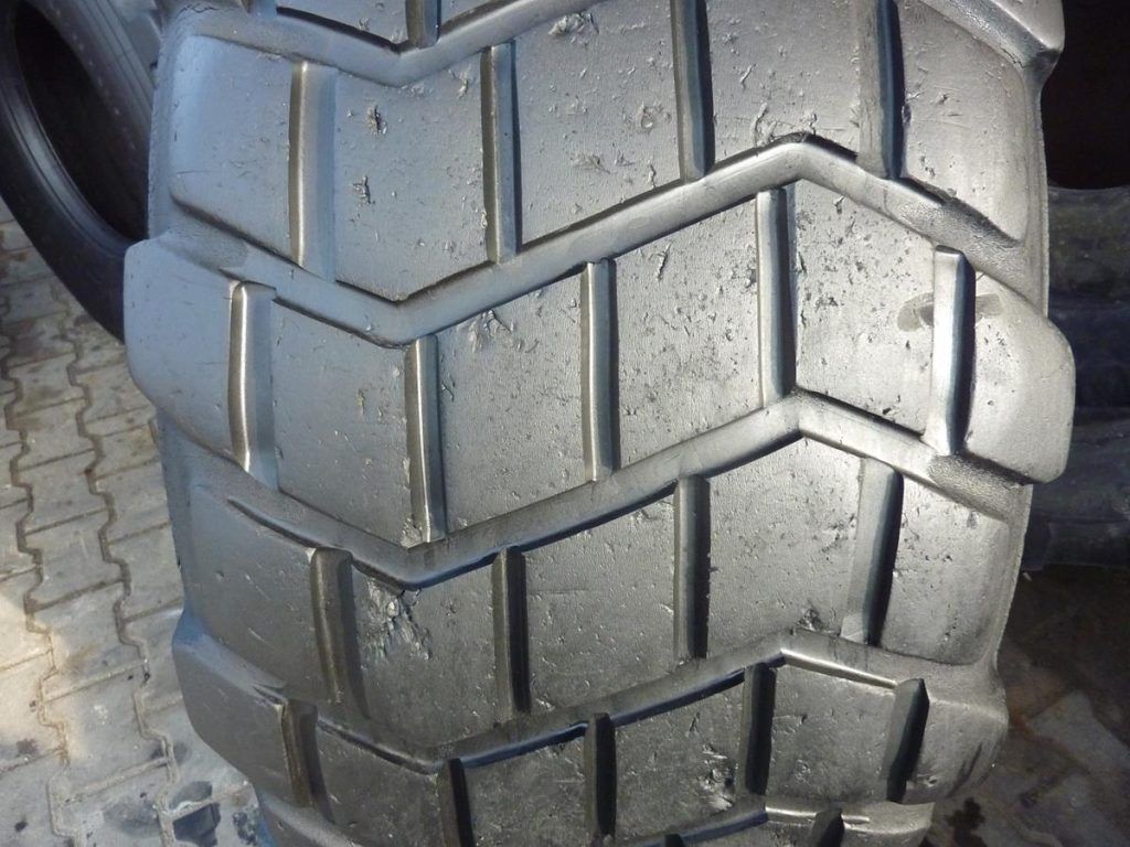 Opona używana rolnicza 24R20.5 MICHELIN XS 2000zł W3761