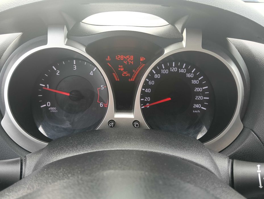 Sprzedam Nissan JUKE.