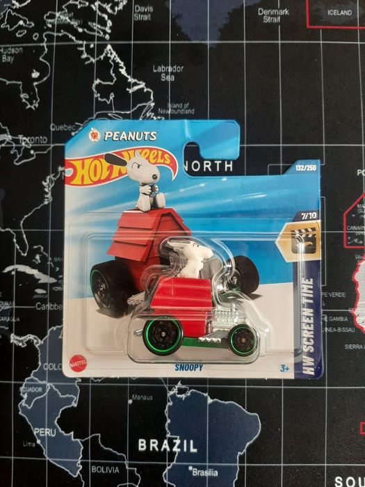 Hot wheels snoopy