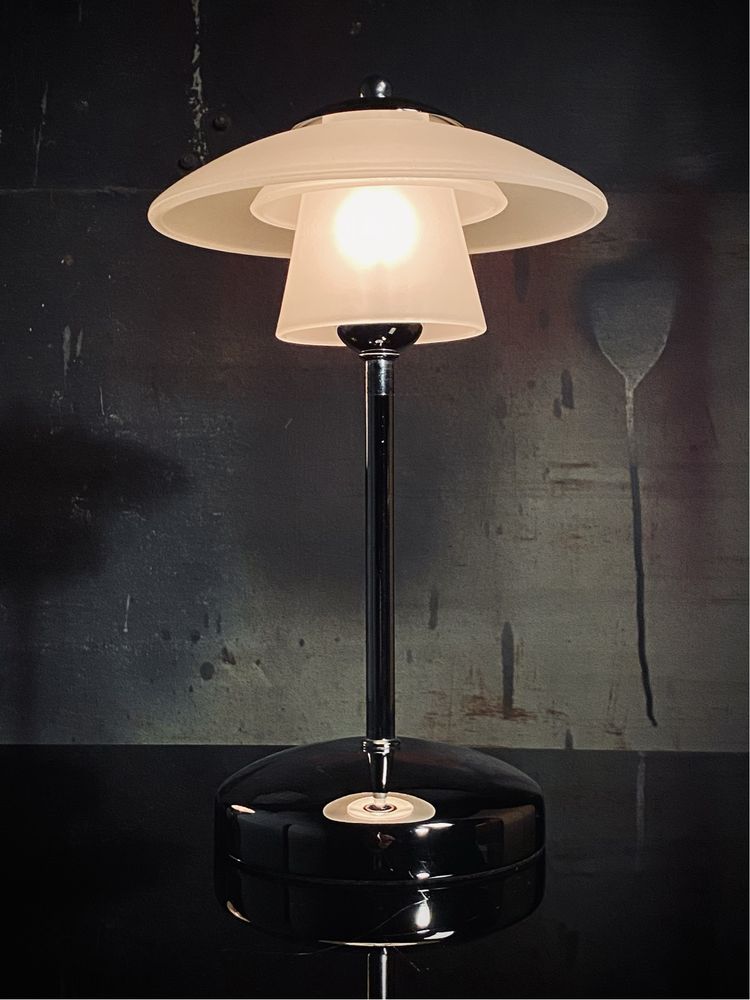 kosmiczna lampa Halo Design Copenhagen. Unikat lata 80 chrom i szkło