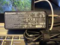 Vendo carregador Lenovo