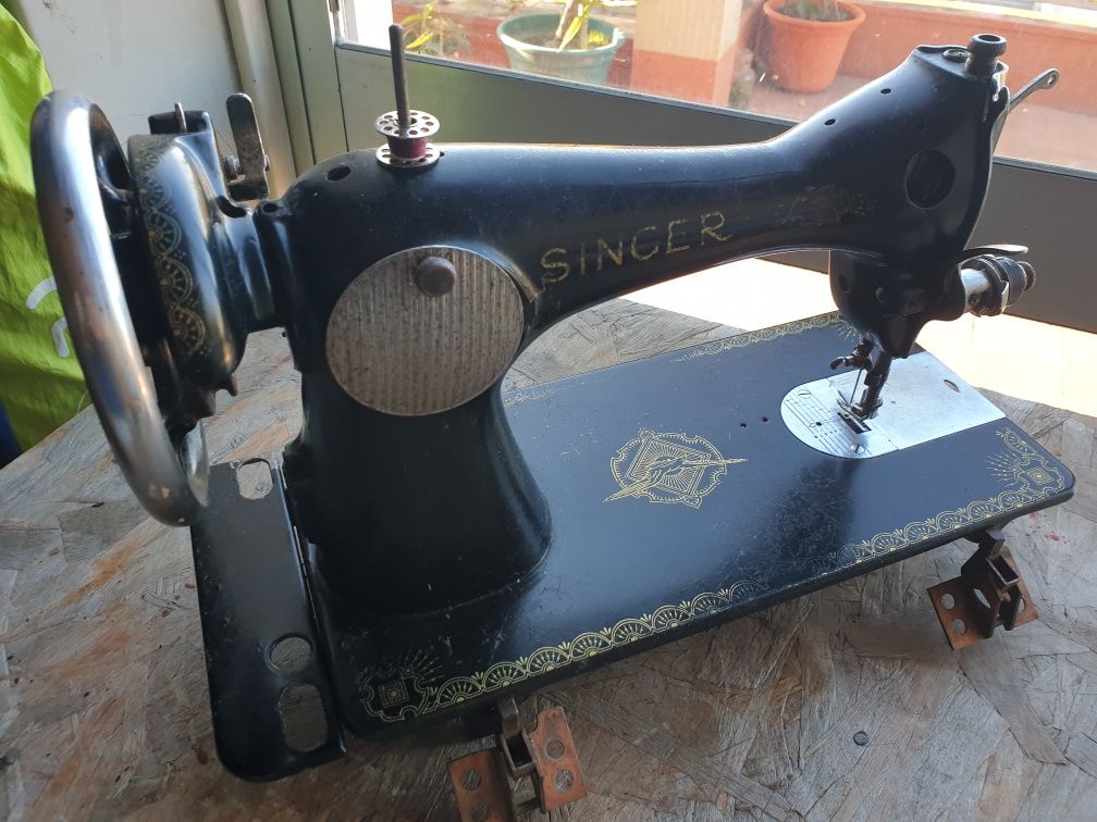 Maquina de custura Singer