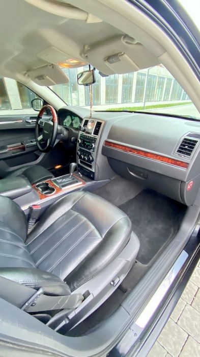 Продам Крайслер 300С