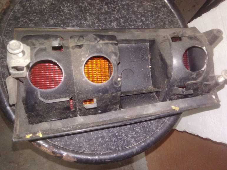 Farolins originais Corsa A,Peugeot 107,Fiat Uno