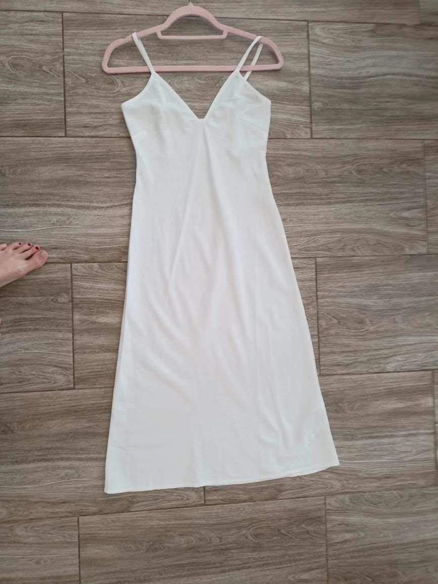 Biała piękność sukienka MIDI rXS