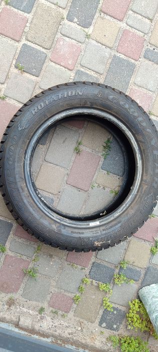 Зимова шина goodyear 205 60 r16