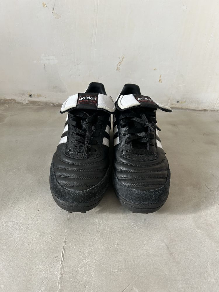 Копочки / сороконожки Adidas Mundial