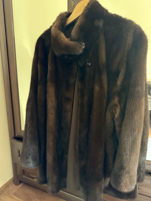Продам норкова шубка