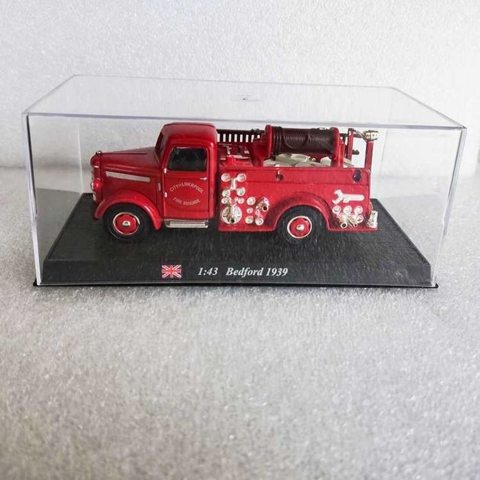 Carro dos Bombeiros Bedford 1939 Escala 1/43 Em muito bom estado