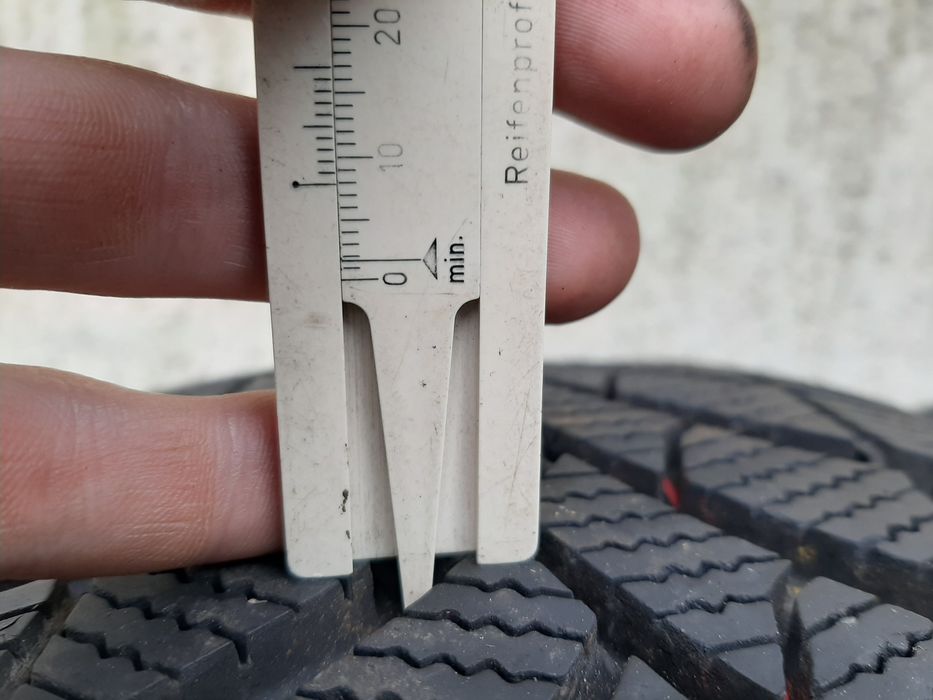 2x Opony zimowe 205/55R16 Semperit Speed-Grip 5 / 2023r / 8mm Jak Nowe