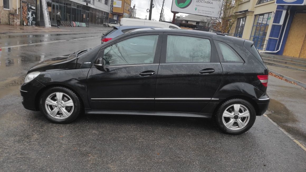 Mercedes-Benz b-class 2009