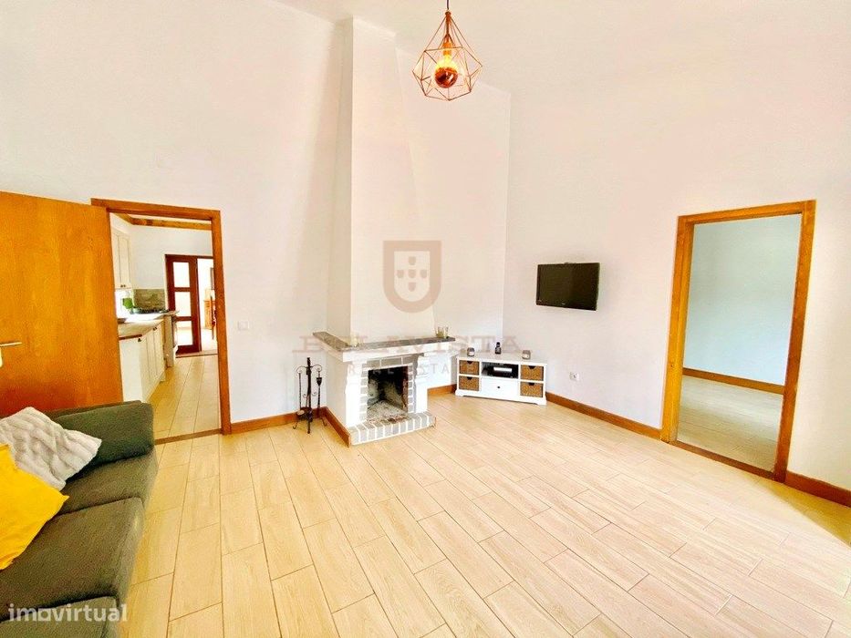 Moradia V4 com grande terreno - Sao Bras de Alportel