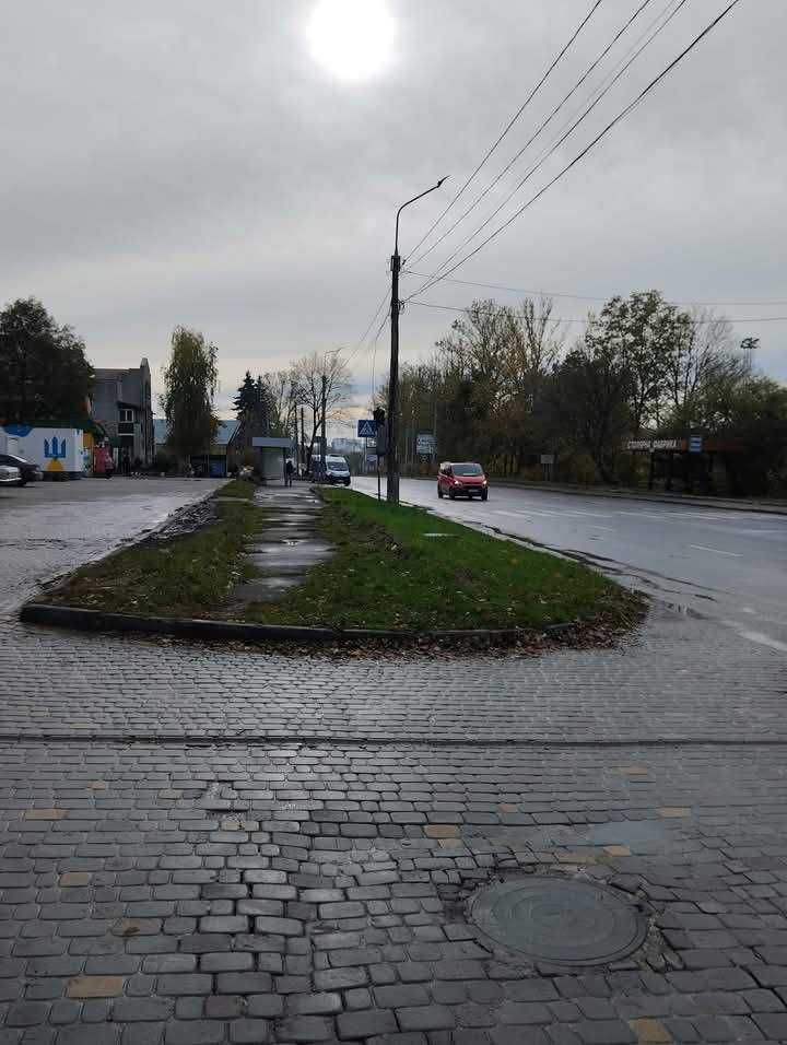 Продається    1 км квартира на Бродівській з ремонтом в новобудові
