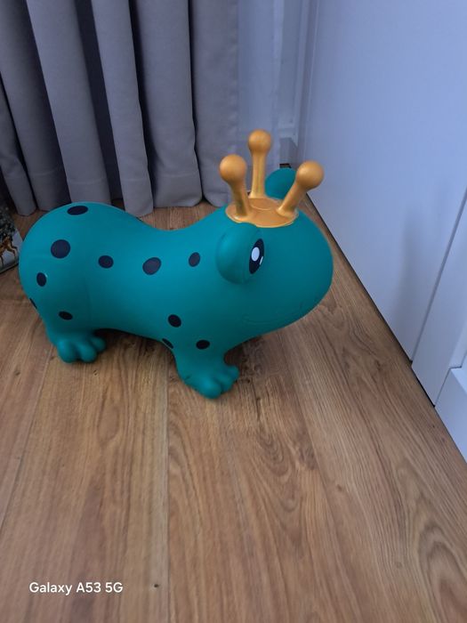 Skoczek sun baby żabka