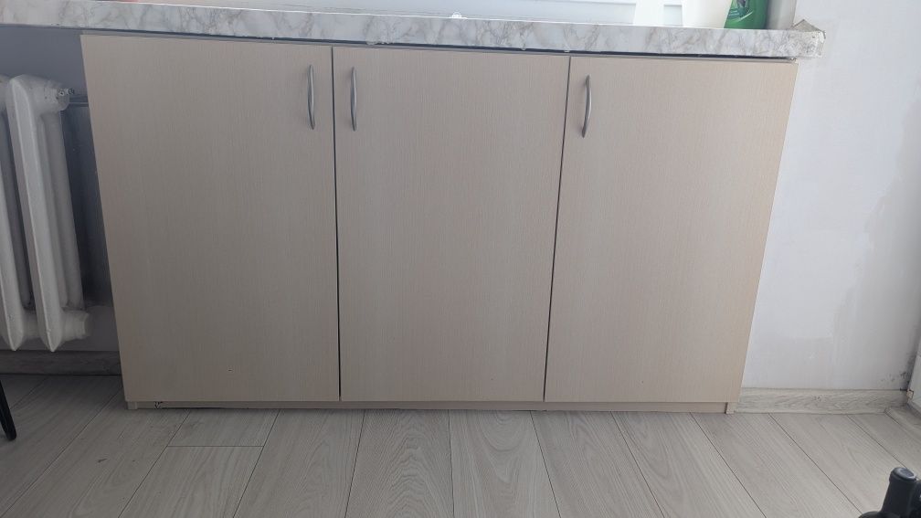 Szafka barek pod parapet wolnostojaca zabudowa wąska