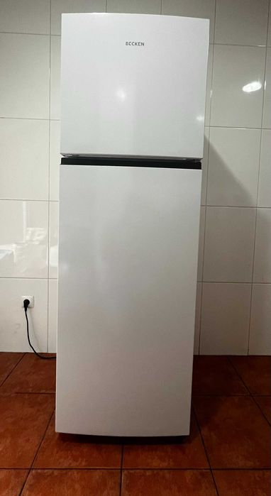 Frigorífico BECKEN BDD5394