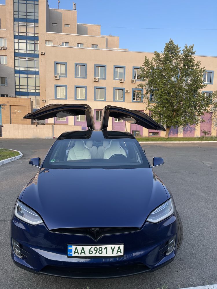 Tesla model X 90D dual motor