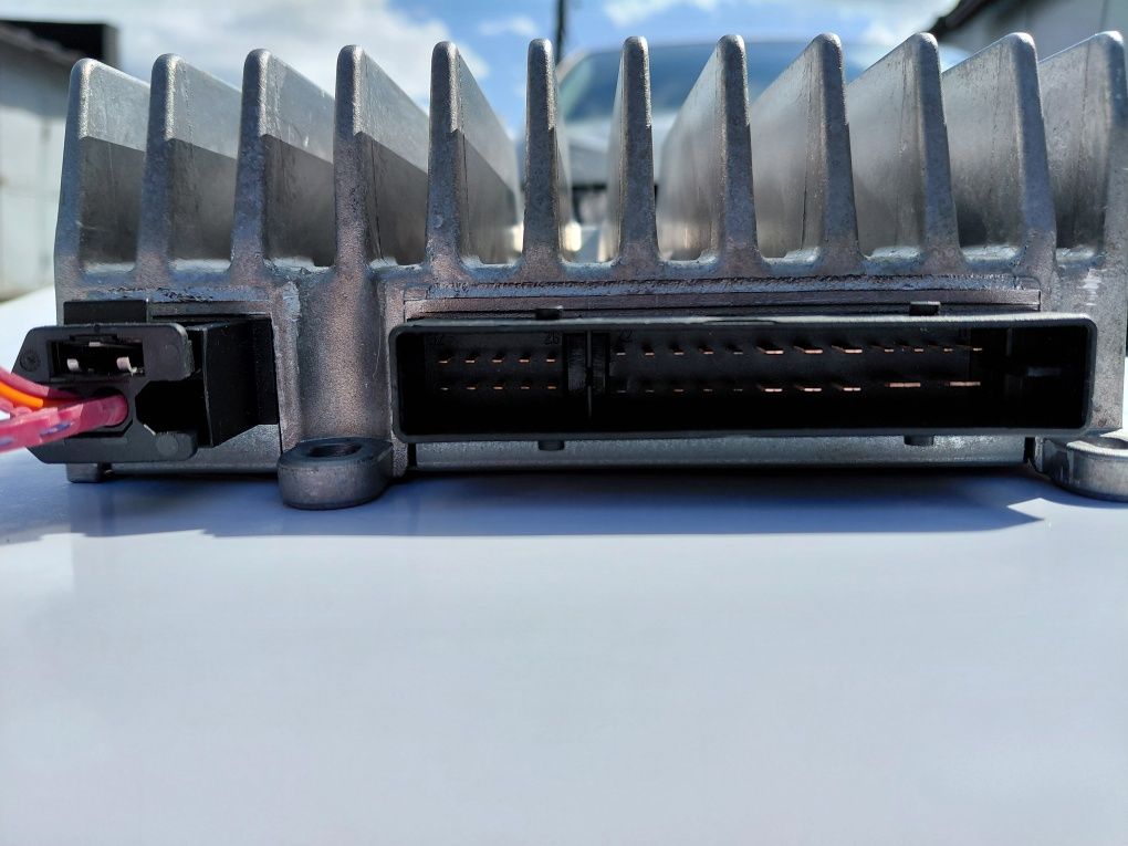 Усилитель harman Becker Q01 A2128700194  Mercedes Benz E350 W212