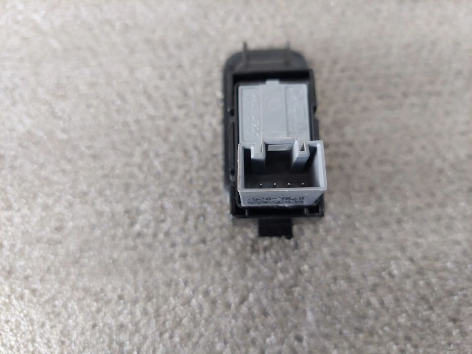 Comando / botão / interruptor vidros frente direito VOLKSWAGEN Polo (6