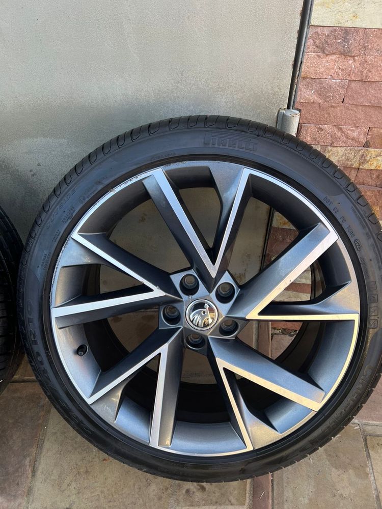 Колеса з дисками  skoda enyaq kodiaq skoda super b 235/40 r19