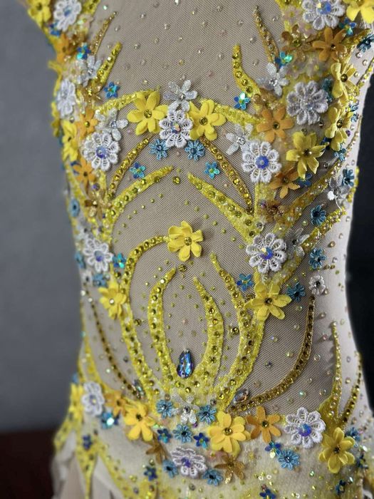 Купальник для художньої гімнастики