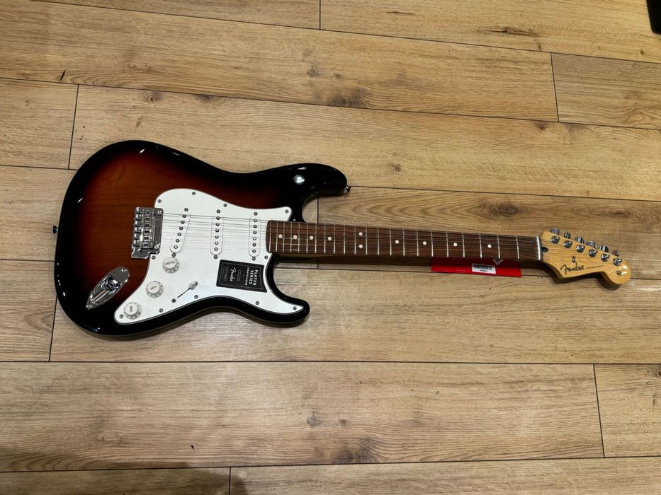 Новий Fender Stratocaster Player Sunburst, Мексіка ($840)