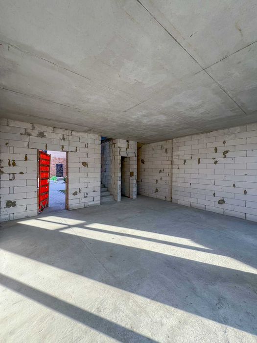 Готовий таунхаус з гаражем. КМ Балатон. Є-оселя. Є-відновлення.