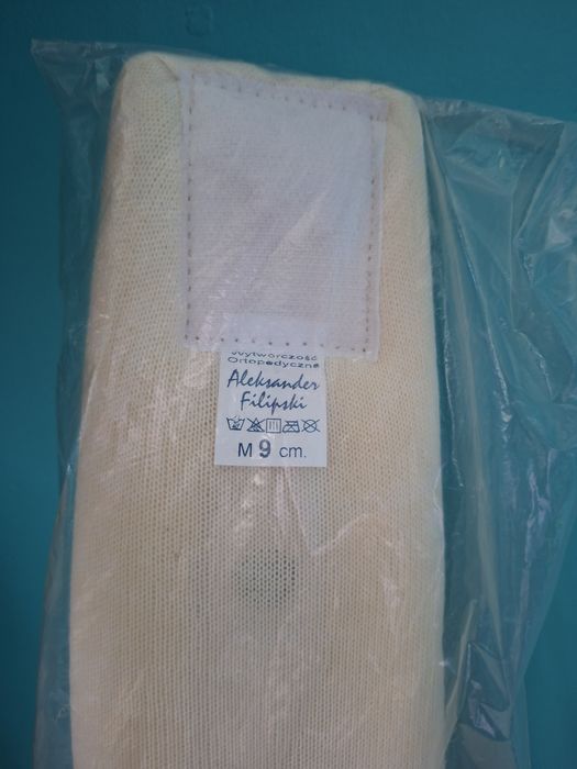 Żółty kołnierz ortopedyczny nowy