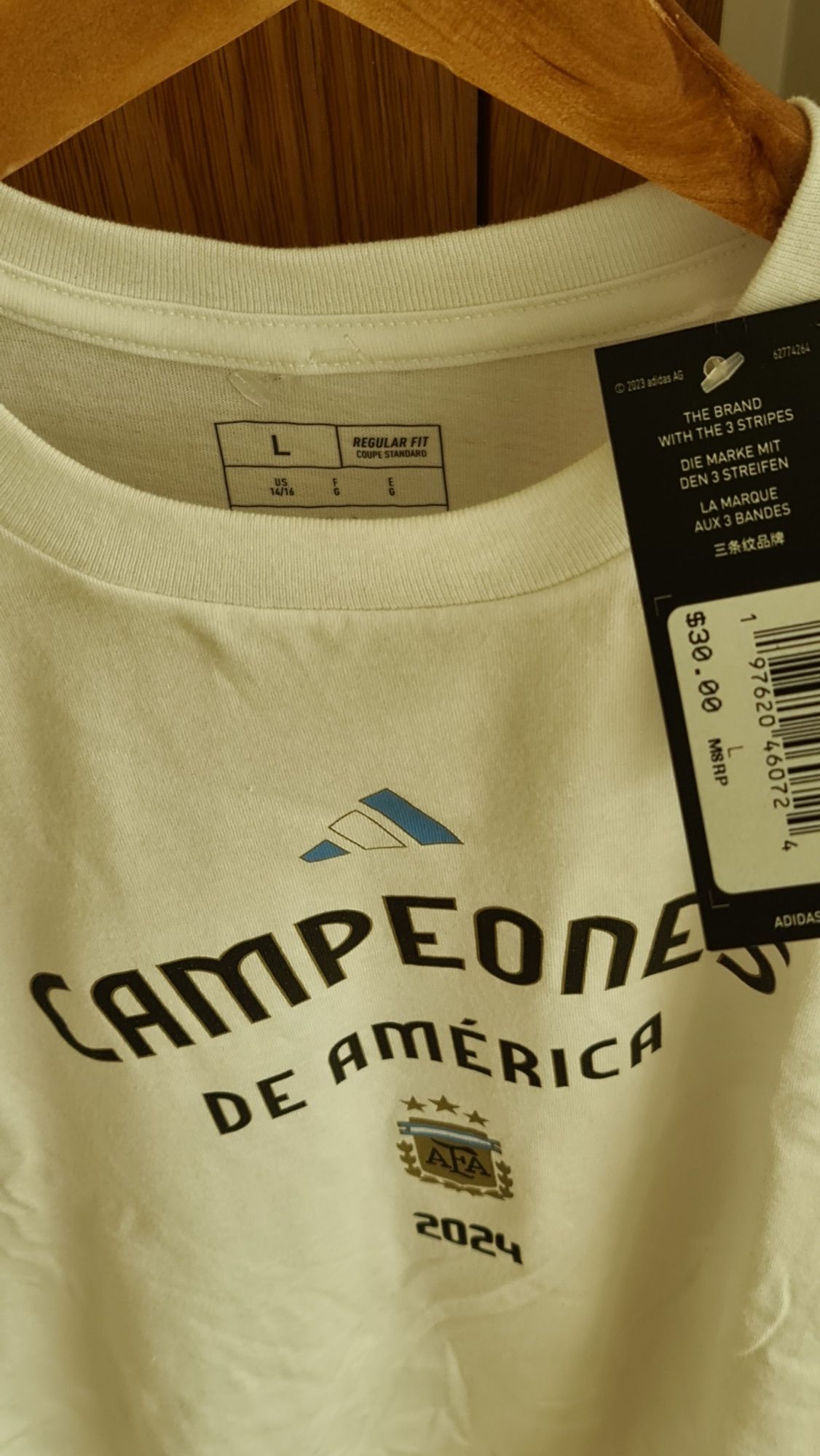T-shirt nova Adidas Argentina