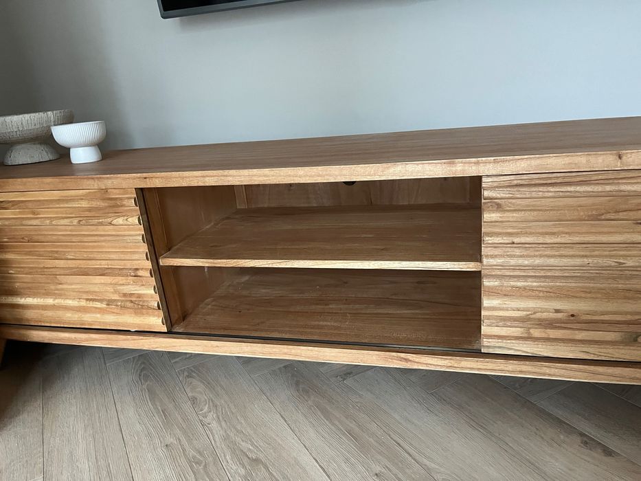 Cena ostateczna - Nowa szafka  RTV drewniana 200 cm