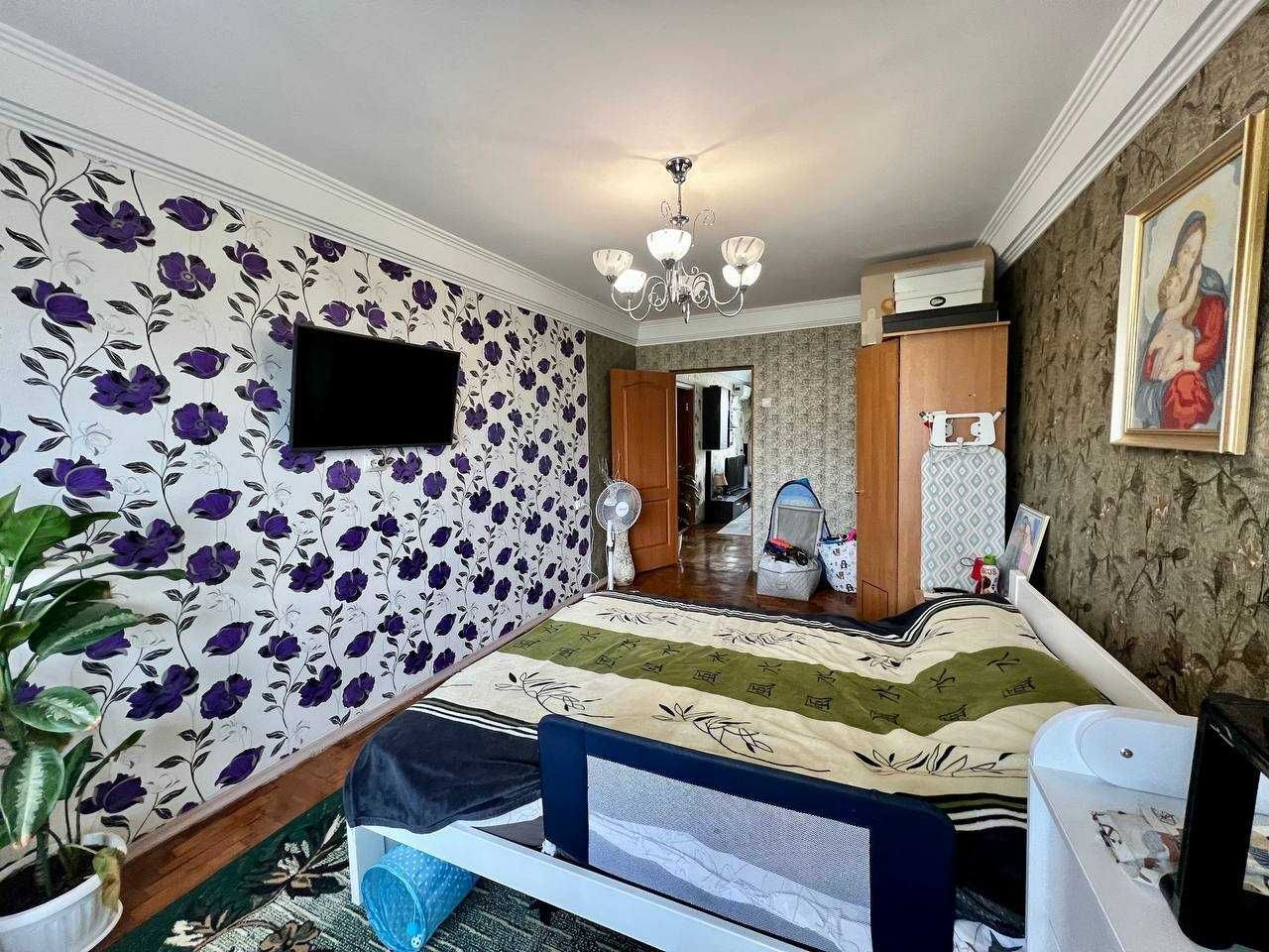 Продам 3х комнатную квартиру в центре Коммунарского района