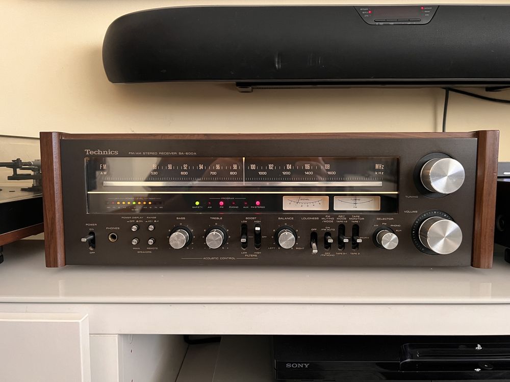 Receiver Technics SA-600 A 1978
