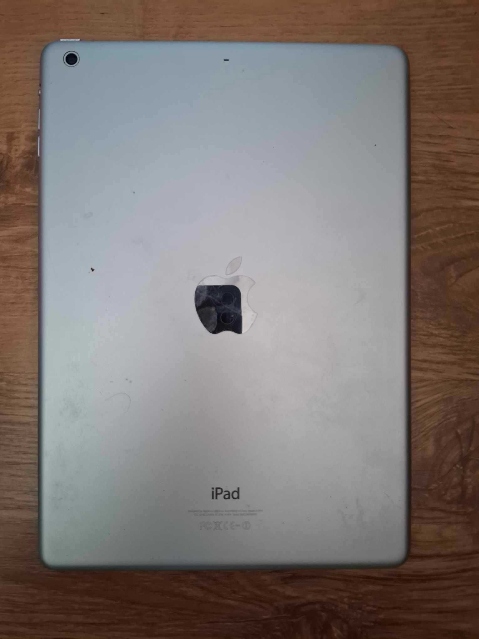 Ipad Air A1474 używany, lekko pęknięty