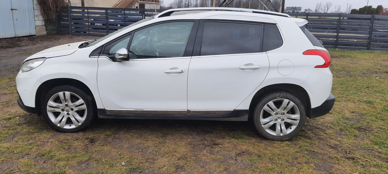 Peugeot 2008 lift 2014r przód kompletny