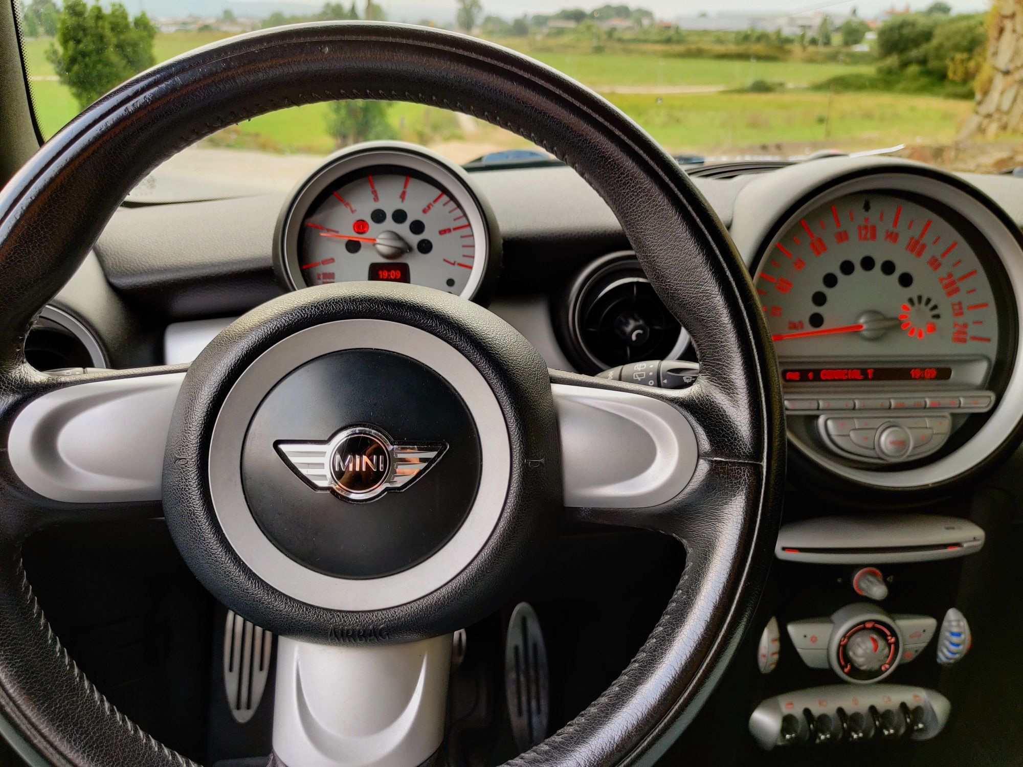Mini Cooper D 1.6 110CV