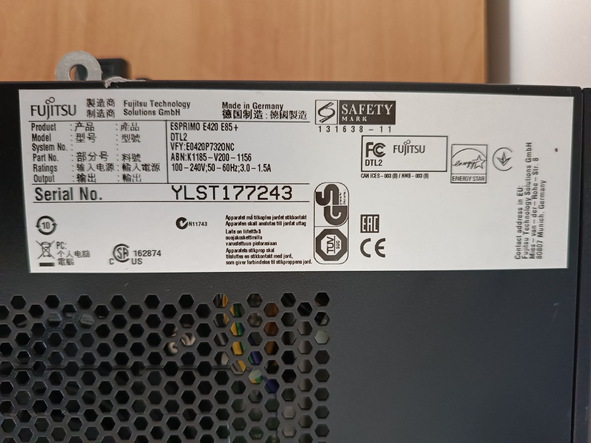 Komputer stacjonarny PC Fujitsu