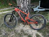 Rama Santa Cruz Nomad 4 carbon Rozmiar L