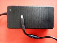 блок живлення Dell 330W