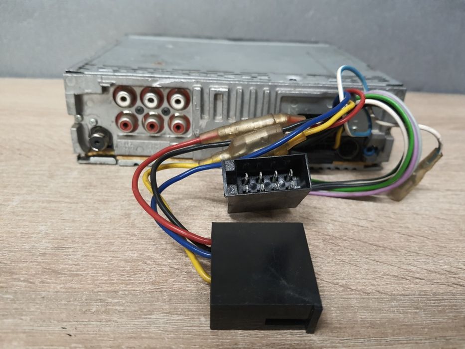 Radio samochodowe SONY CD z Mp3 Kultowe CDX-F5550 3x RCA na wzmacniacz