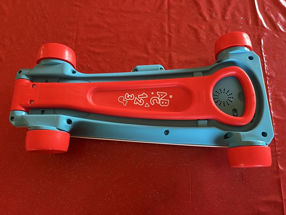 Xilofone Musical Gigante com Luzes e Som de puxar Fisher Price