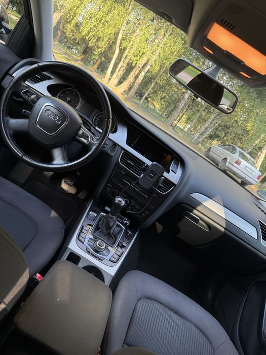 Audi a4 b8 avant 2.0 TDI