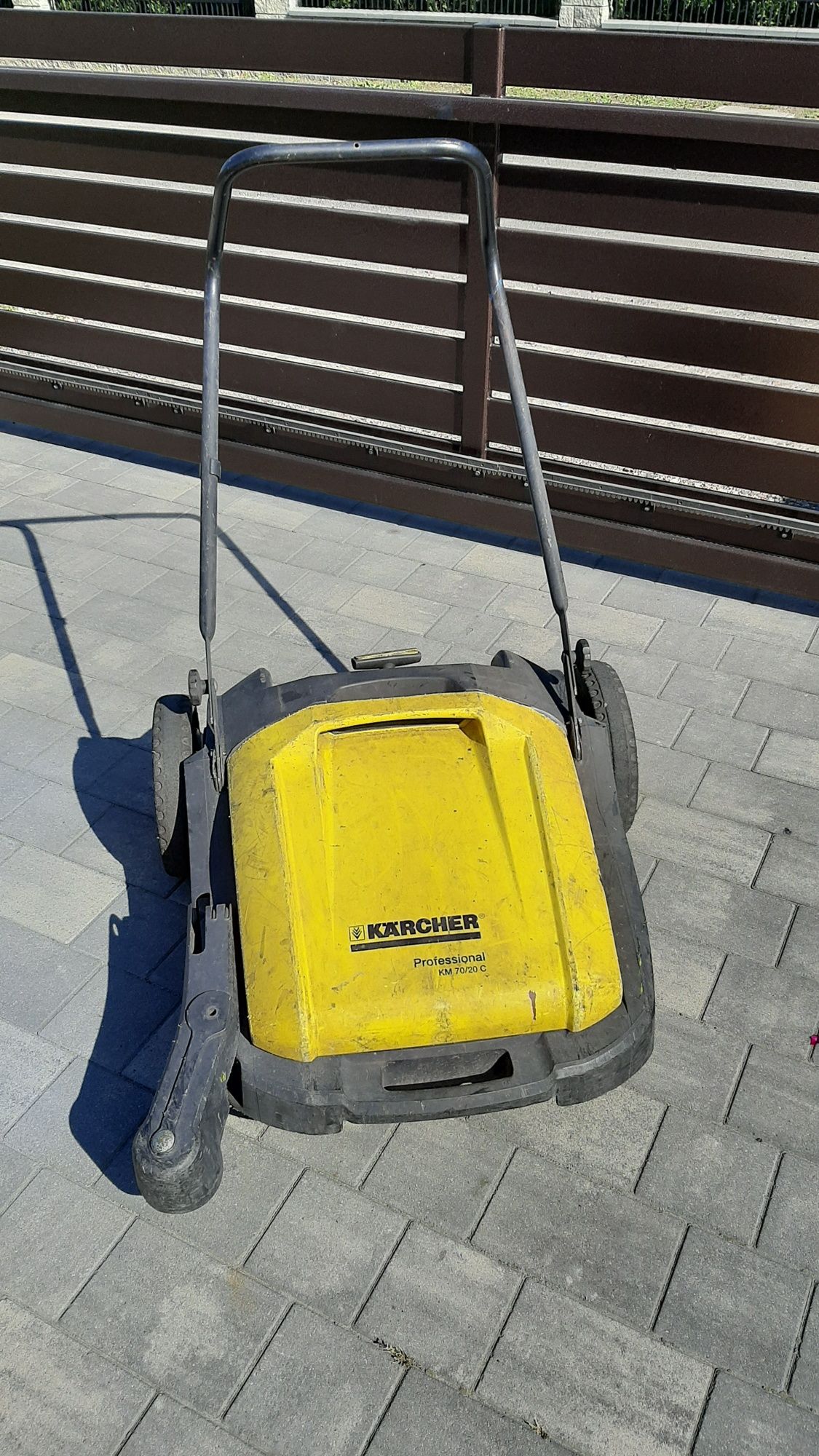 Zamiatarka karcher profesional